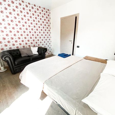 Apartamento Casa San Dona - Luminoso Trilocale Con Parcheggio Turín Exterior foto
